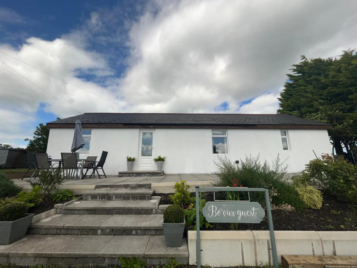 Unique Countryside Stay Dundrod Bagian luar foto