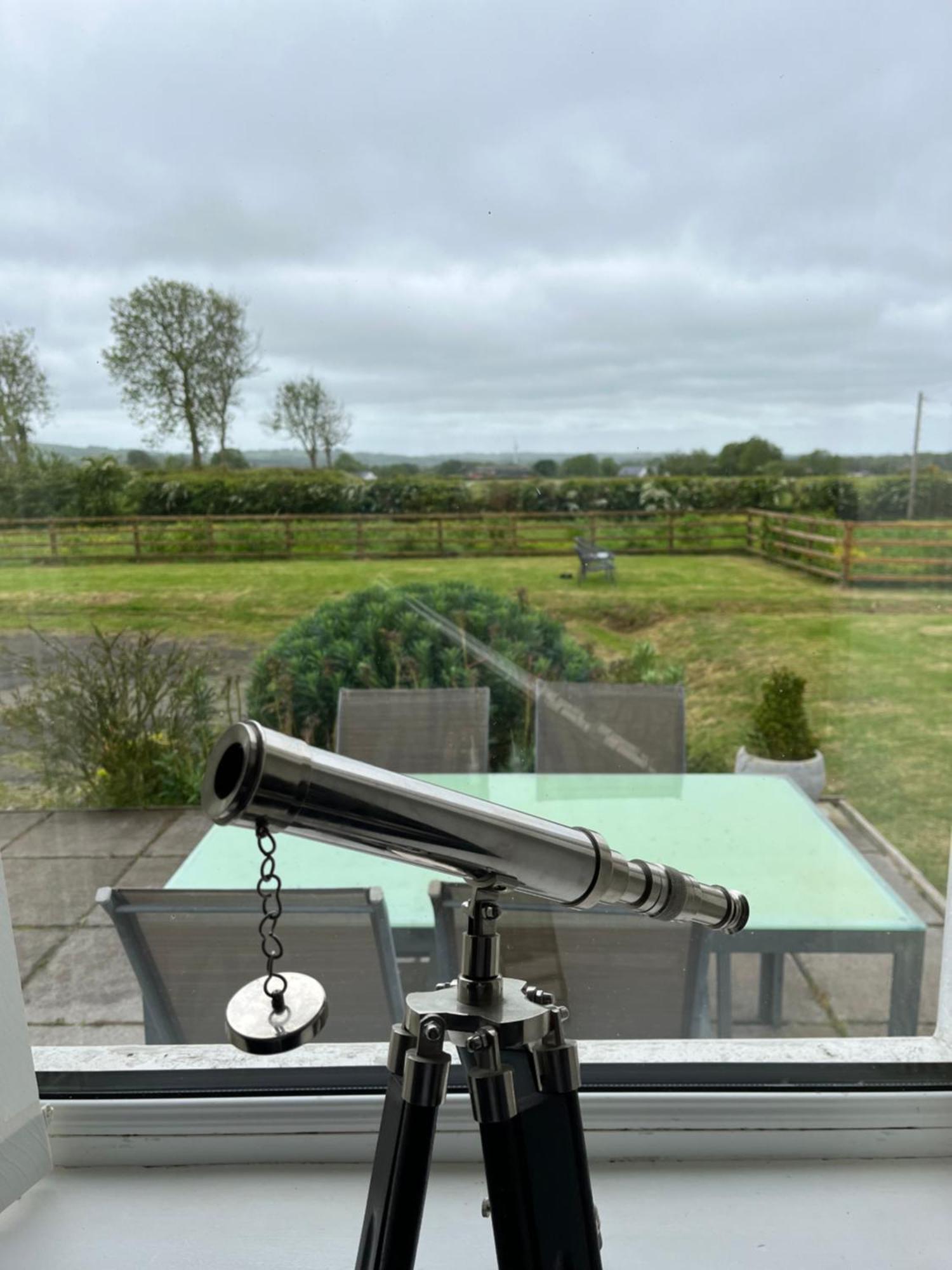 Unique Countryside Stay Dundrod Bagian luar foto